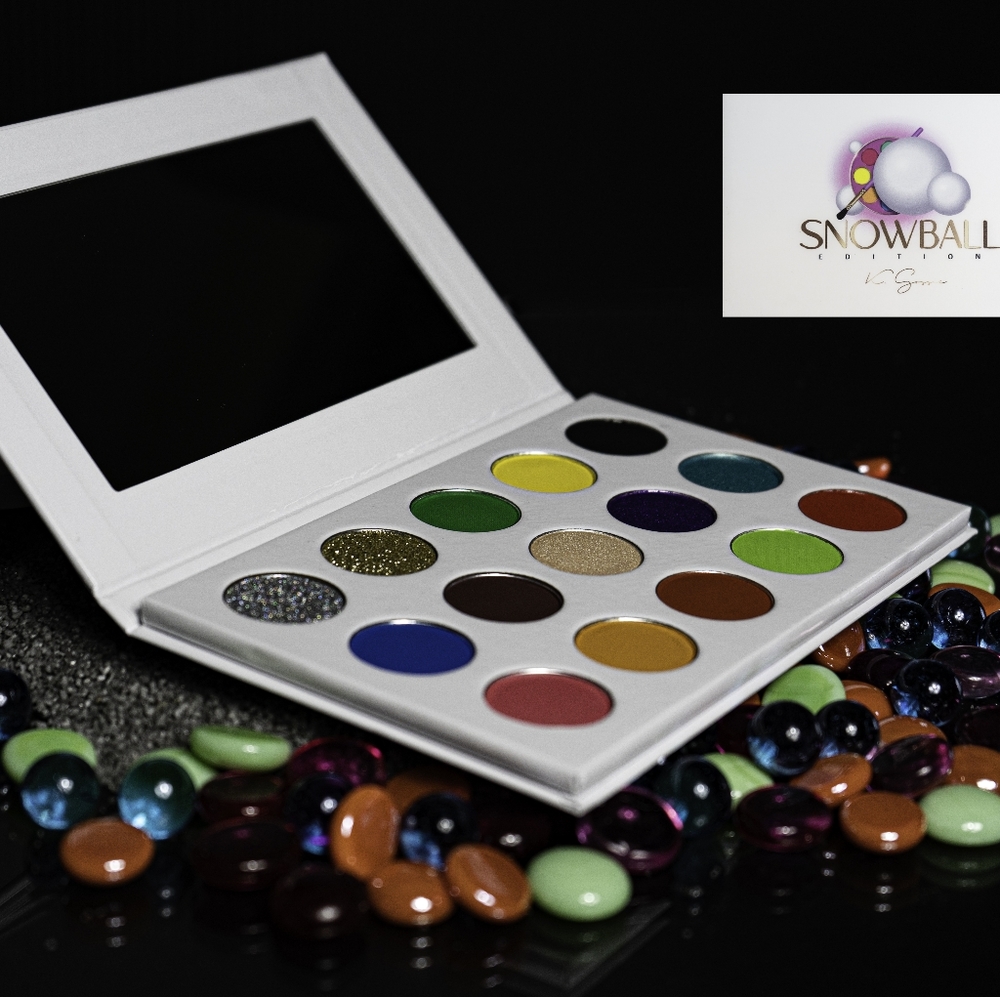 Eyeshadow palette